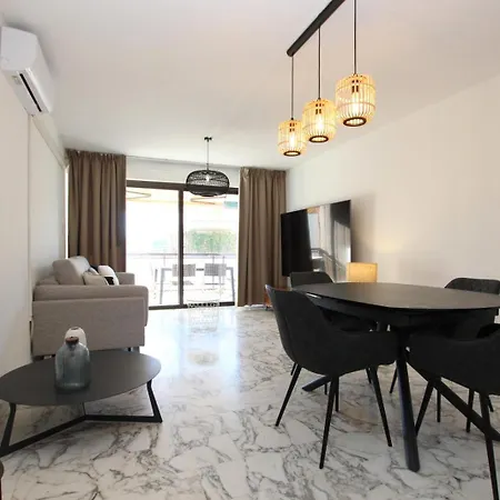 Proche Carlton One Bedroom شقة كان