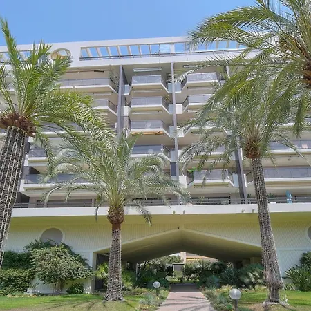Proche Carlton One Bedroom شقة كان